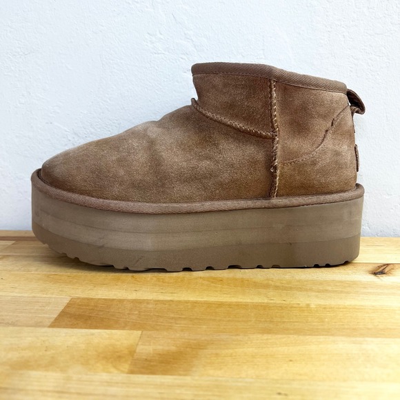 UGG Classic Ultra Mini Platform Ankle Boots Brown Suede Leather Fleece Lined 9 - Picture 1 of 9